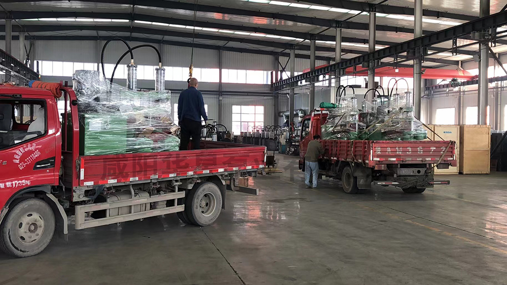 柱塞泥漿泵發(fā)貨.jpg 柱塞泥漿泵發(fā)貨.jpg